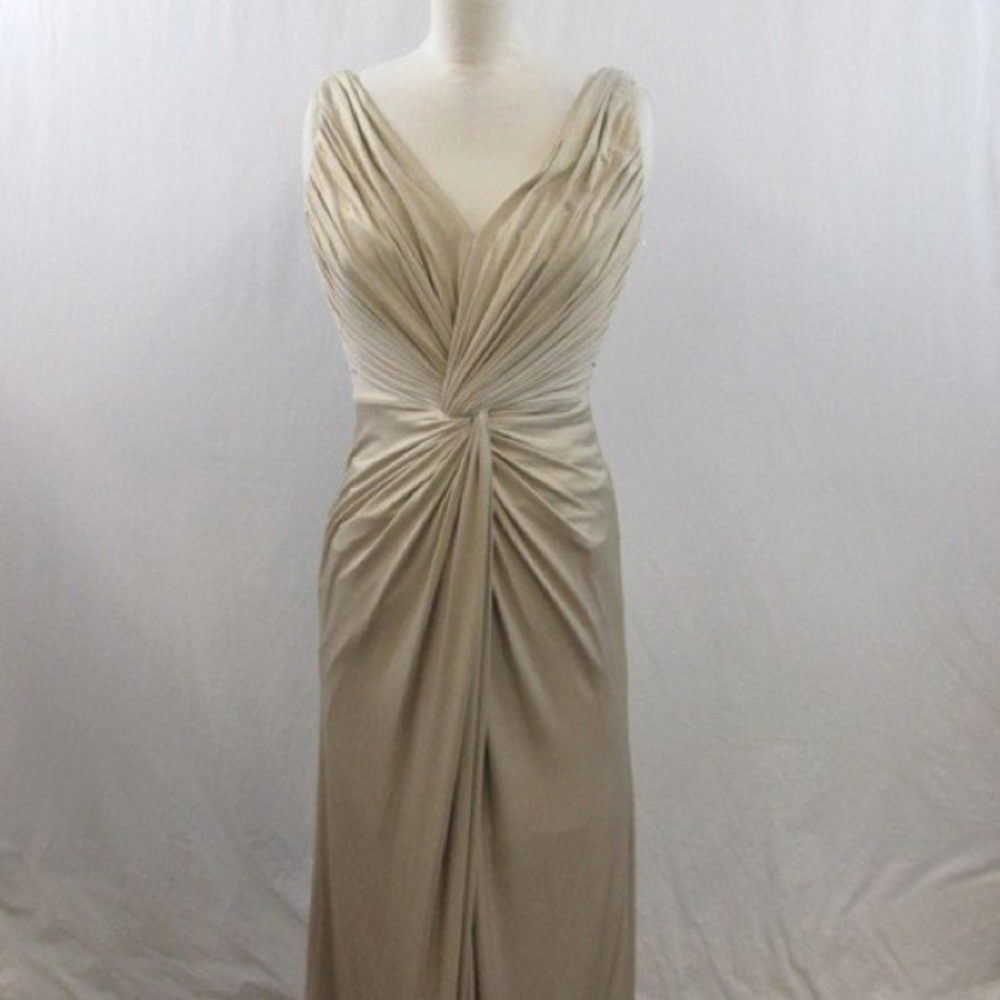 NWT Tadashi Shoji Sleeveless V Neck Metallic Gown